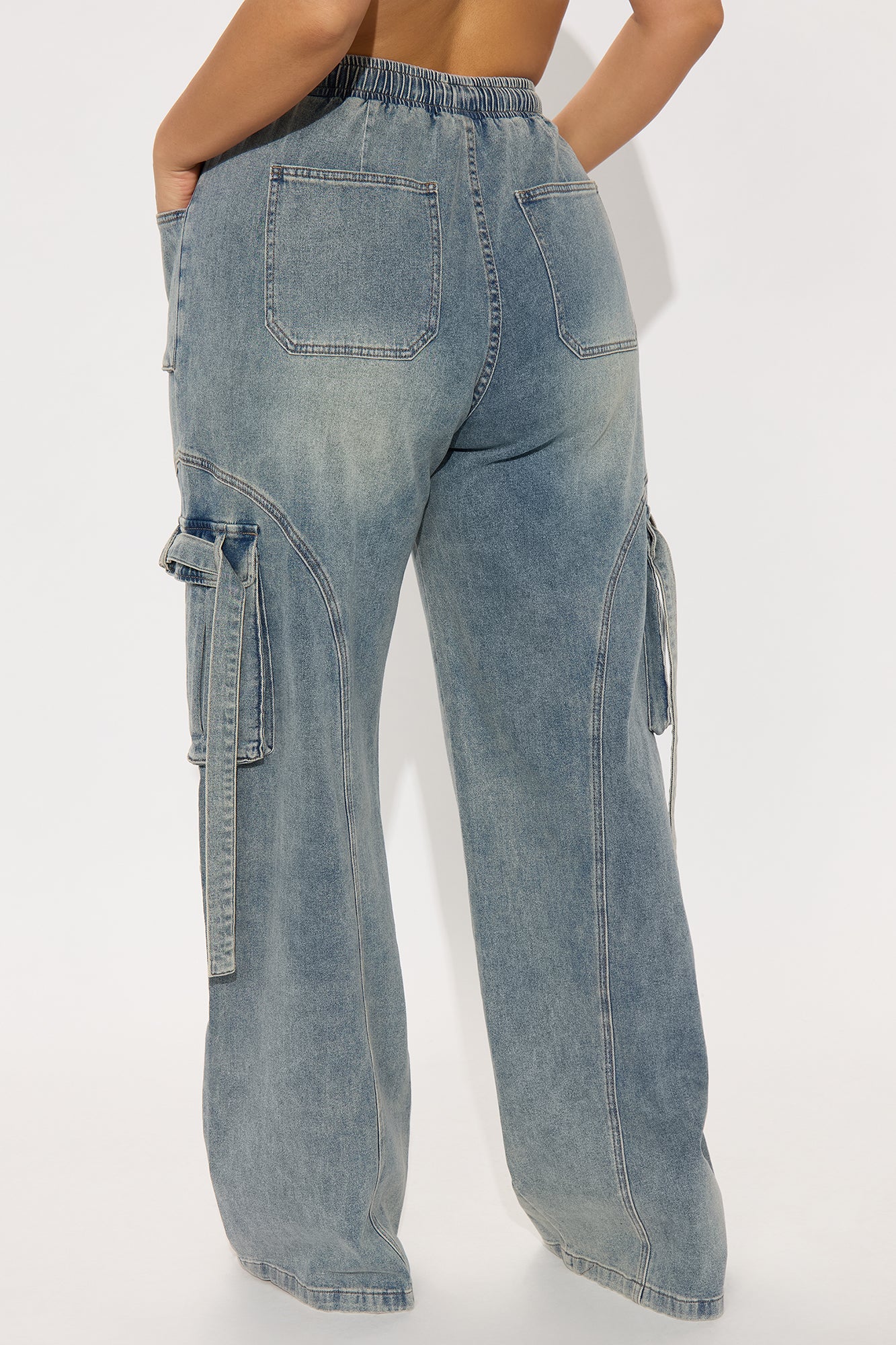 Tall Slouchy Multi-Pocket Cargo Jeans in Vintage Wash - Image 6
